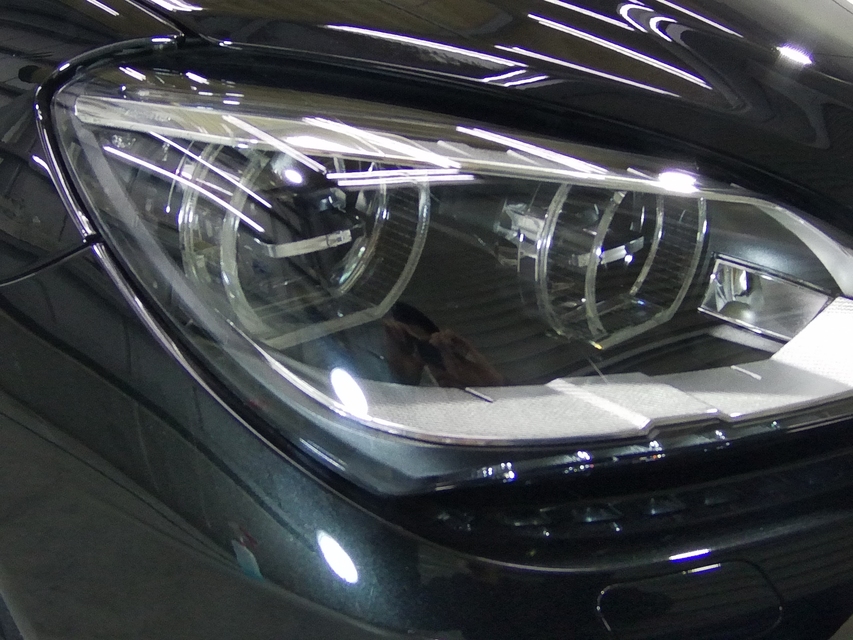 ヘッドライト研磨コーティング施工後　BMW6グランクーペ