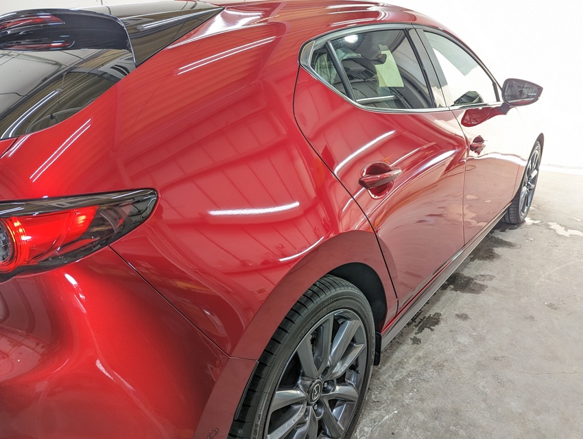 施工後　MAZDA3　バック