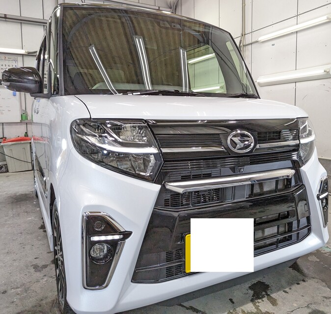 施工後　ダイハツ　タント（ホワイト×ブラック）　車全体