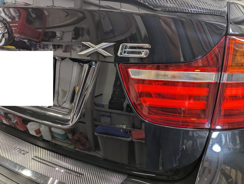 施工後　BMWX6(ブラック）　バック