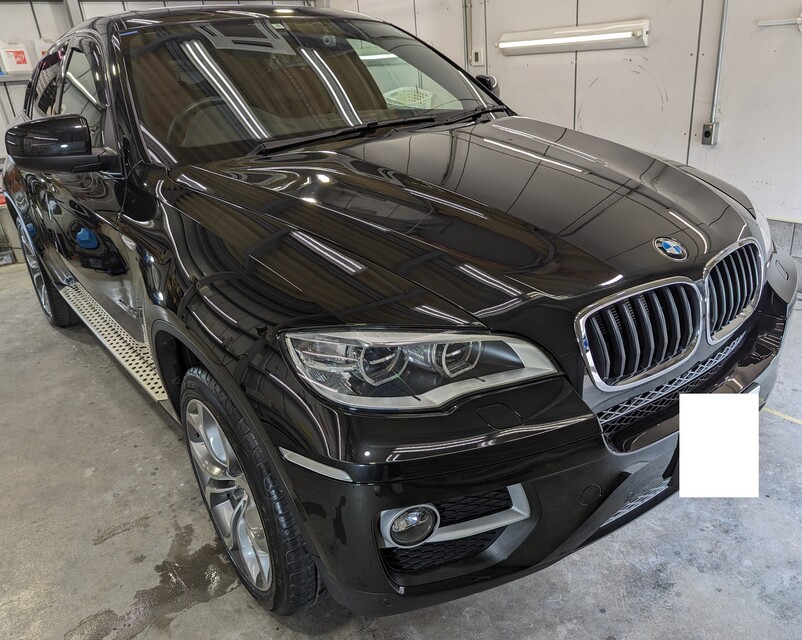 施工後　BMWX6(ブラック）車全体