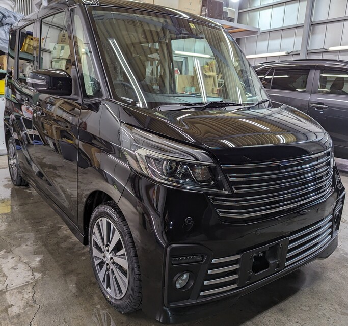 施工後　日産　デイズルークス(ブラック）車全体