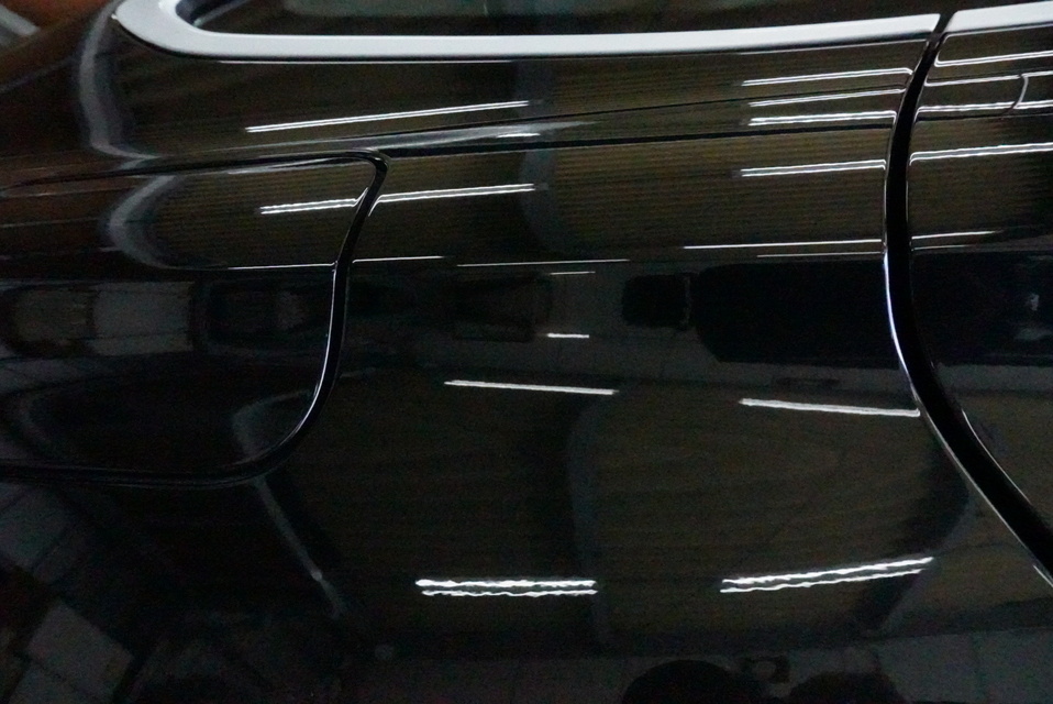 施工後　BMW320GT（ブラック）　サイドアップ