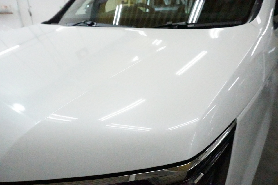 施工後　ホンダ　ステップワゴン(ホワイト）　フロント