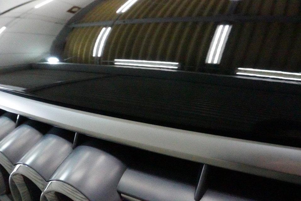 施工後　アウディQ5(ブラック）　フロントアップ