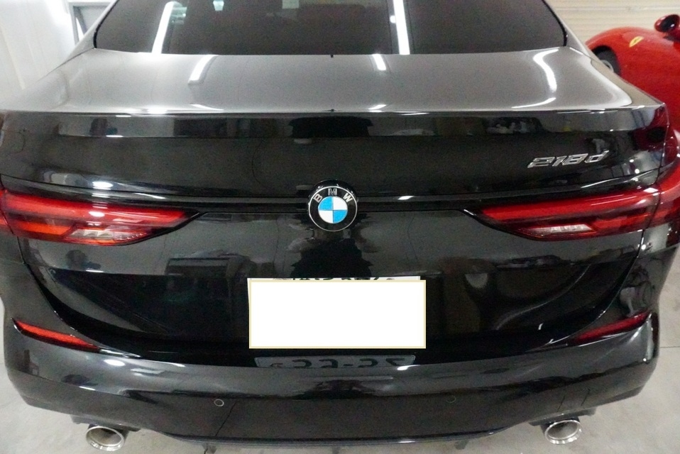 施工後　BMW218(ブラック）　リア