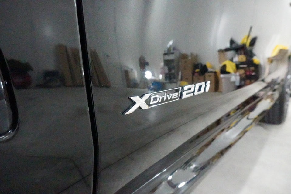 施工後　BMWX3(ブラック）サイド