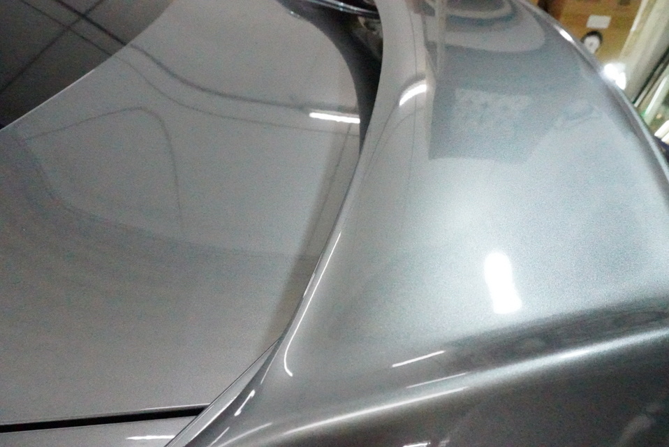 施工後　日産GTR(グレー）　リアスポイラー