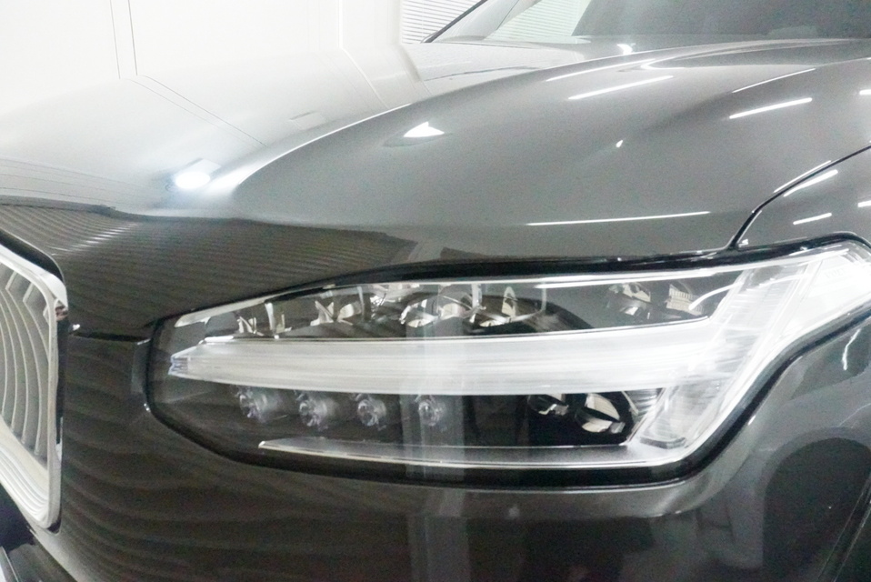 施工後　VolvoXC90(グレー）　フロント