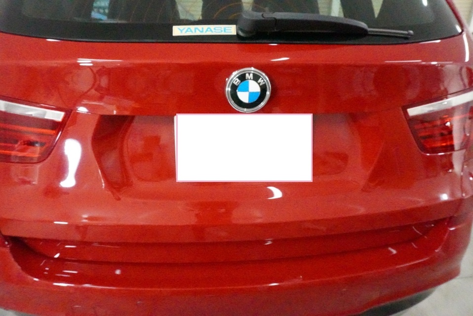 施工後　BMW(レッド）　リア