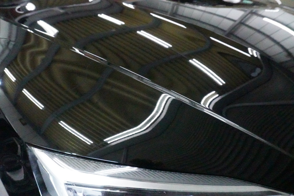 施工後　アウディA5(ブラック）　フロントアップ