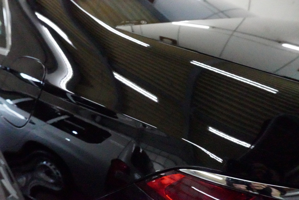 施工後　メルセデスベンツS580(ブラック）サイドアップ