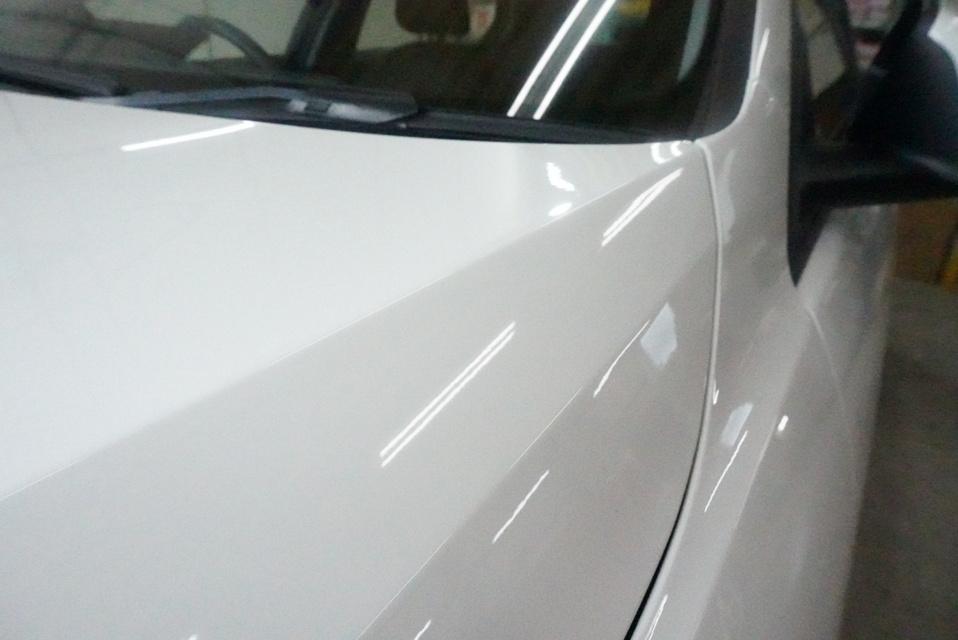 施工後　BMW118（ホワイト）　サイド