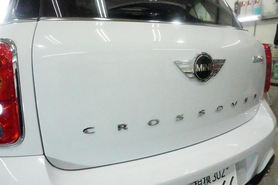 施工後　ミニ　クロスオーバー(ホワイト）リア