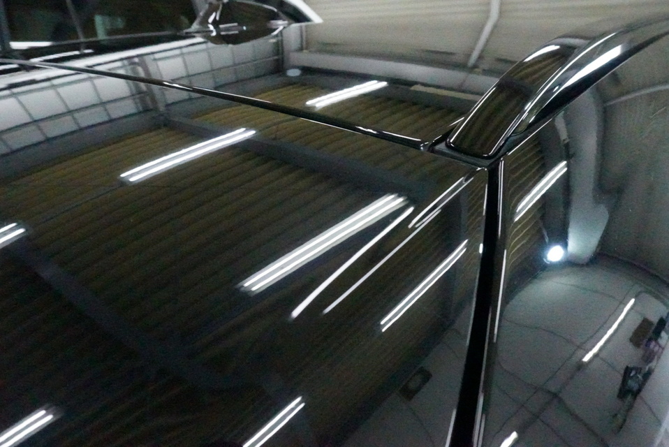 施工後　BMW320(ブラック)　ルーフ面