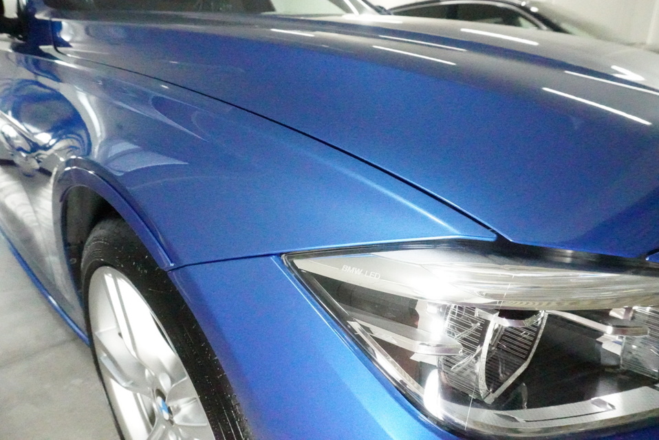 施工後　BMW320i(ブルー）フロント