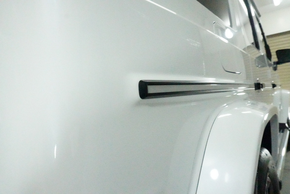 施工後　メルセデスベンツG450(ホワイト）　リアサイド