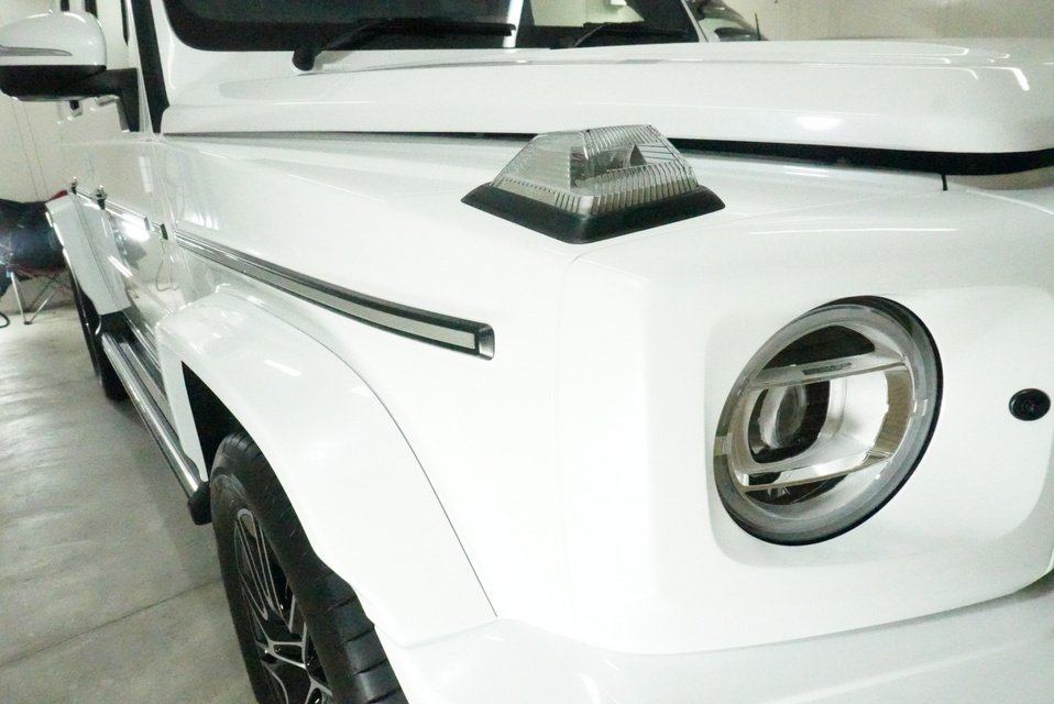 施工後　メルセデスベンツG450(ホワイト）　フロントアップ