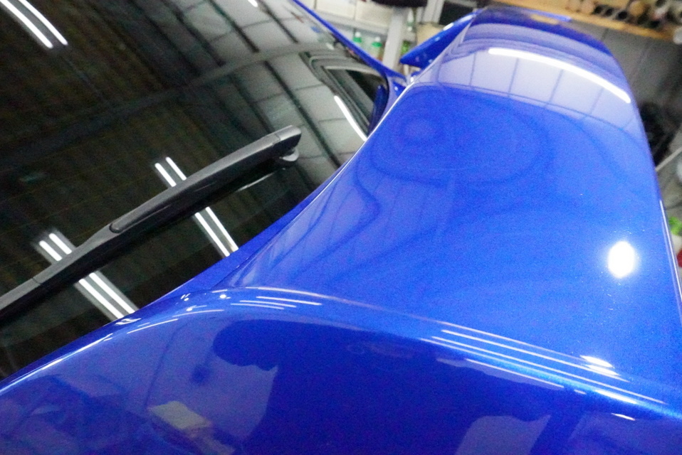 施工後　スバル　　WRX(ブルー）　リアスポイラー