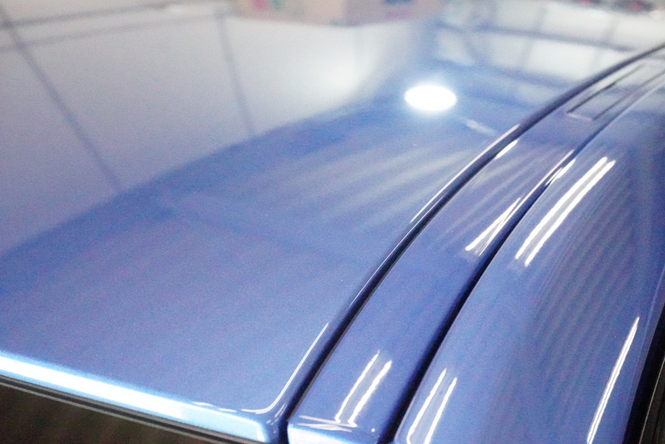 施工後　BMW320(ブルー）　ルーフ面
