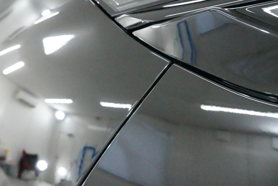 施工後　トヨタ　ヴェルファイア(ブラック）フロントアップ