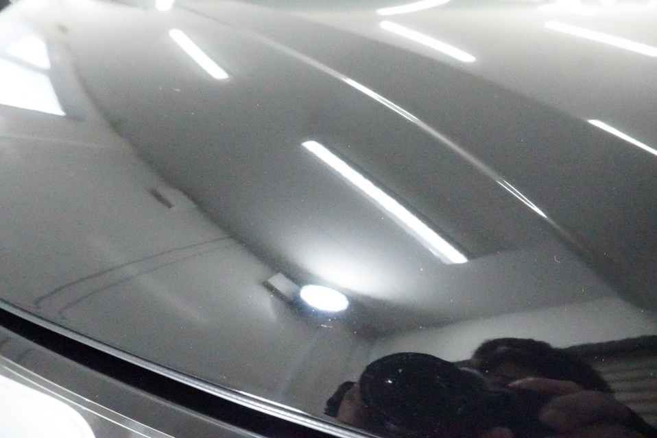 施工後　ホンダ　フリード(ブラック）ボンネット