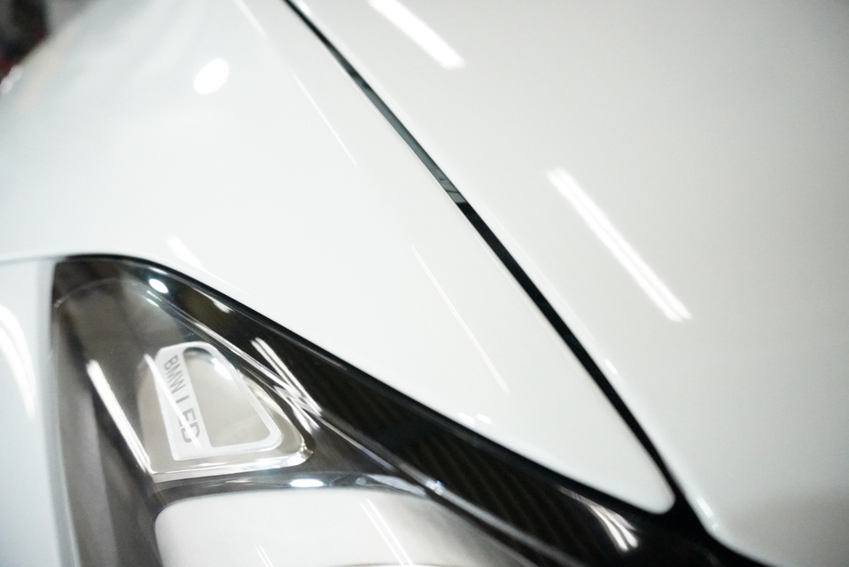 施工後　BMW（ホワイト）　フロントフェイス