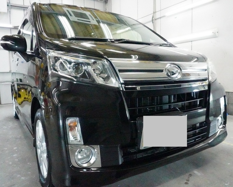 施工後　ダイハツ　ムーヴ（ブラック）車全体