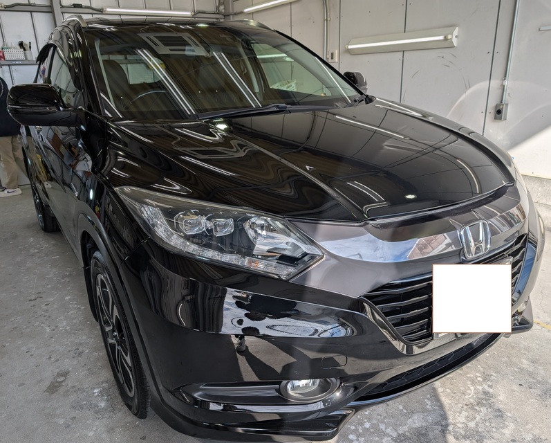 施工後 ホンダ ヴェゼル(ブラック)車全体