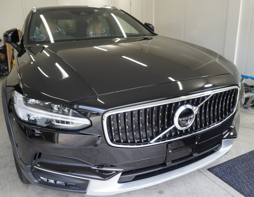 施工後　ボルボV90(ブラック） 車全体