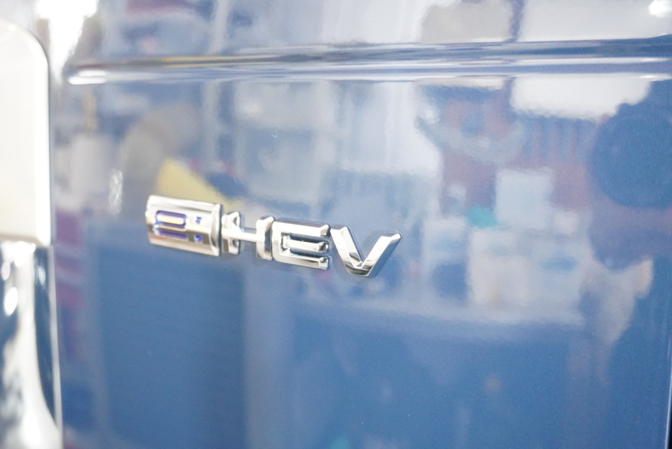 施工後　ホンダ　フリード(水色)　エンブレム周り