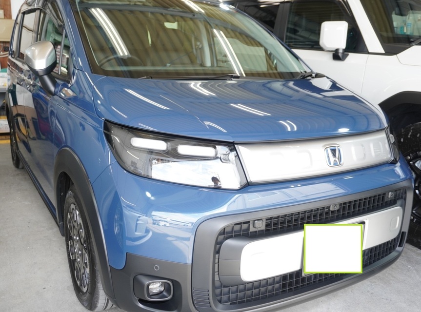 施工後　ホンダ　フリード(水色)　車全体