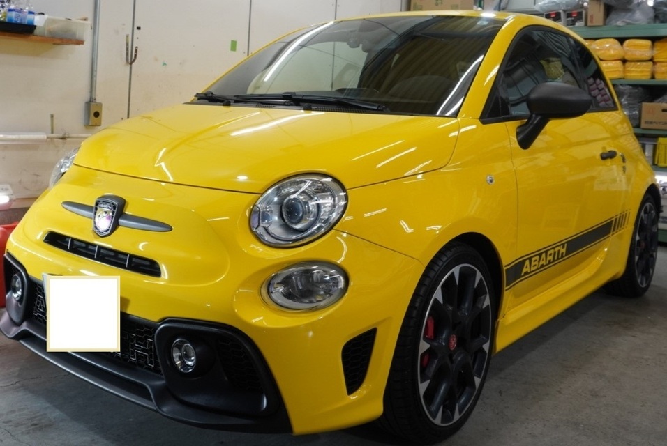 施工後　アバルト595(イエロー）　車全体