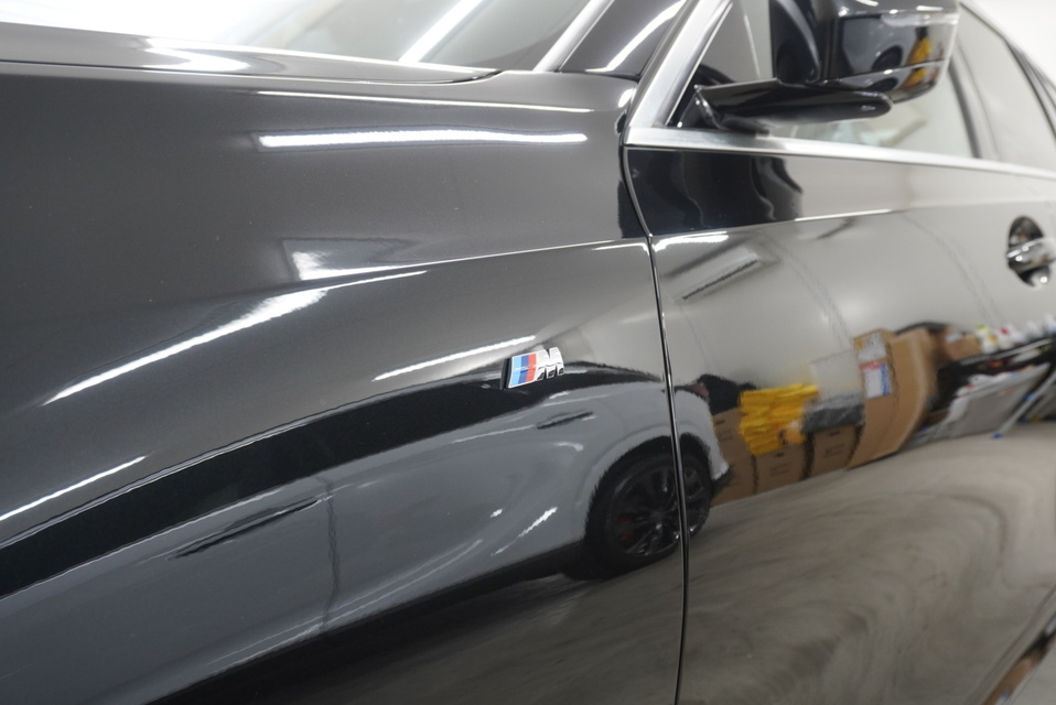 施工後　BMW320d(ブラック）　サイド