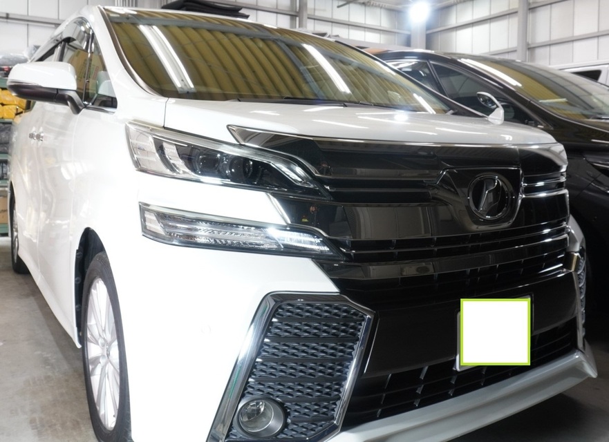 施工後　トヨタ　ヴェルファイア(ホワイト）車全体