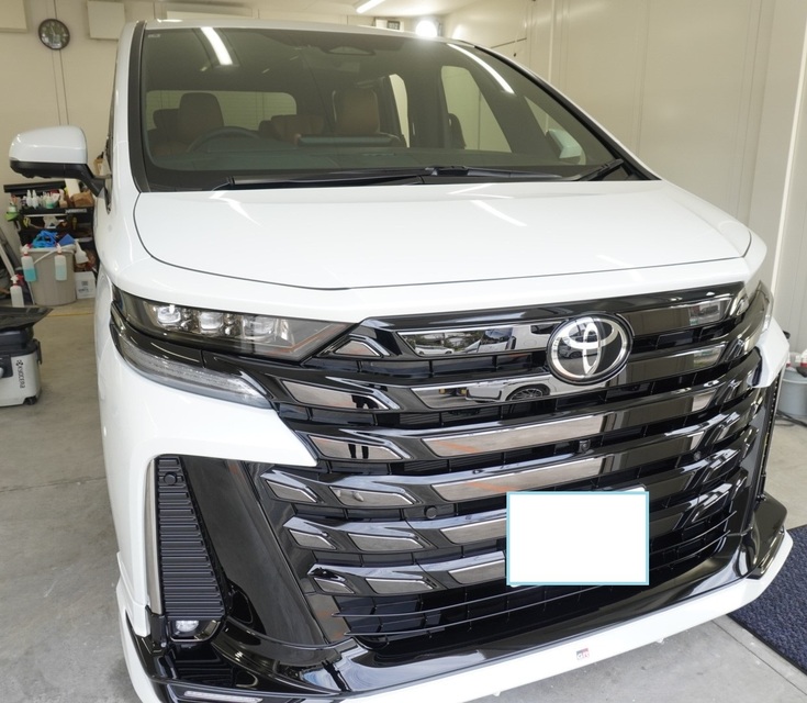 施工後　トヨタ　ヴェルファイア(ホワイト）車全体