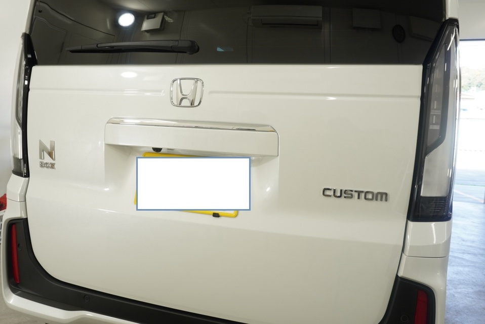 施工後　ホンダ　NBOX(ホワイト）　リア