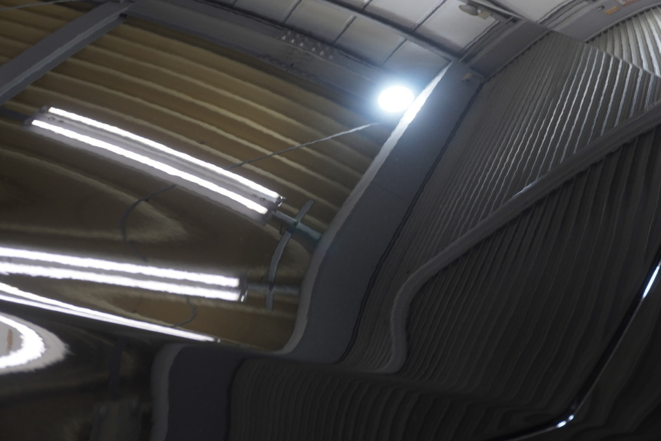 施工後　メルセデスベンツCLA(ブラック）　ボンネット