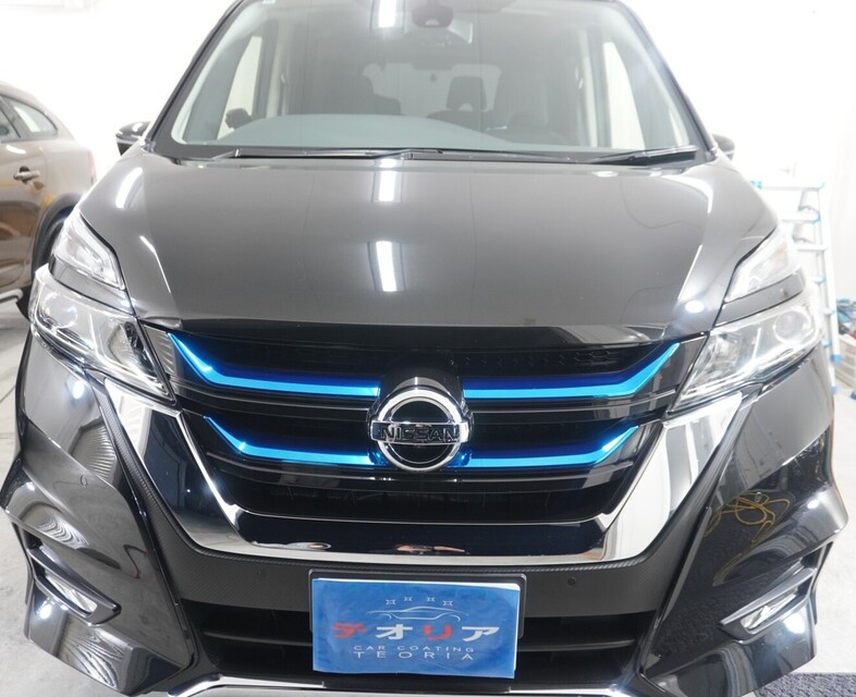 施工後　日産　セレナ(ブラック）　車全体