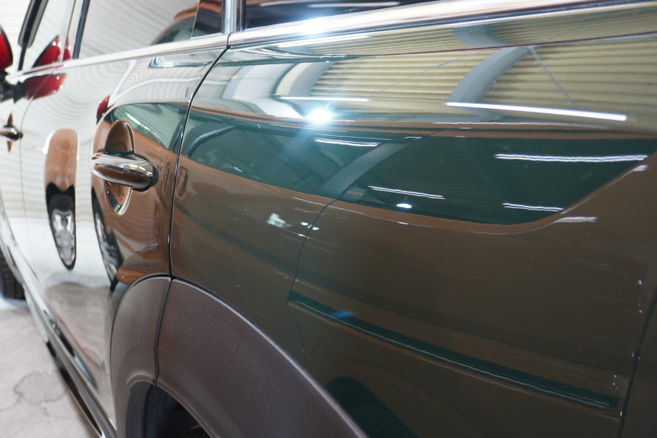 施工後　ミニジョンクーパーワークス(グリーン×レッド）　リアサイド