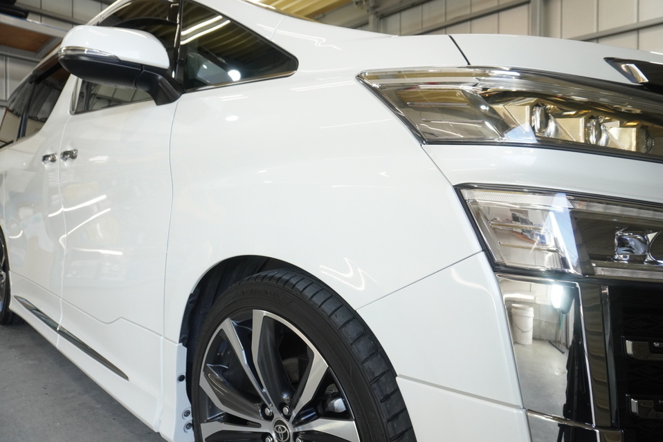 施工後　トヨタ　ヴェルファイア(ホワイト）　車全体