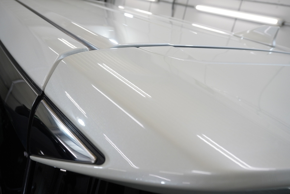 施工後　トヨタ　アルファード(ホワイト）ルーフ面
