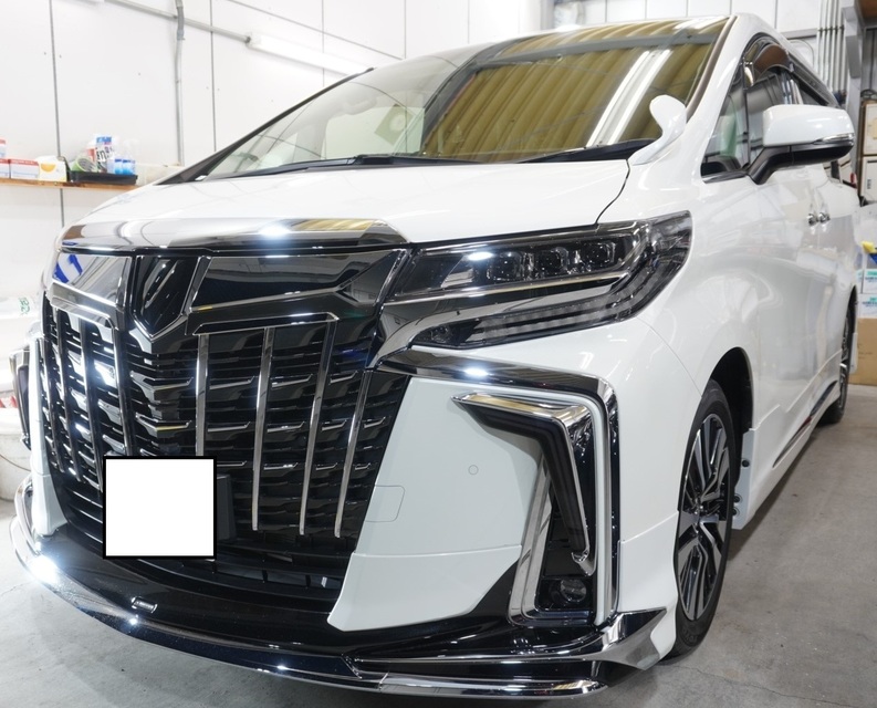 施工後　トヨタ　アルファード(ホワイト）車全体