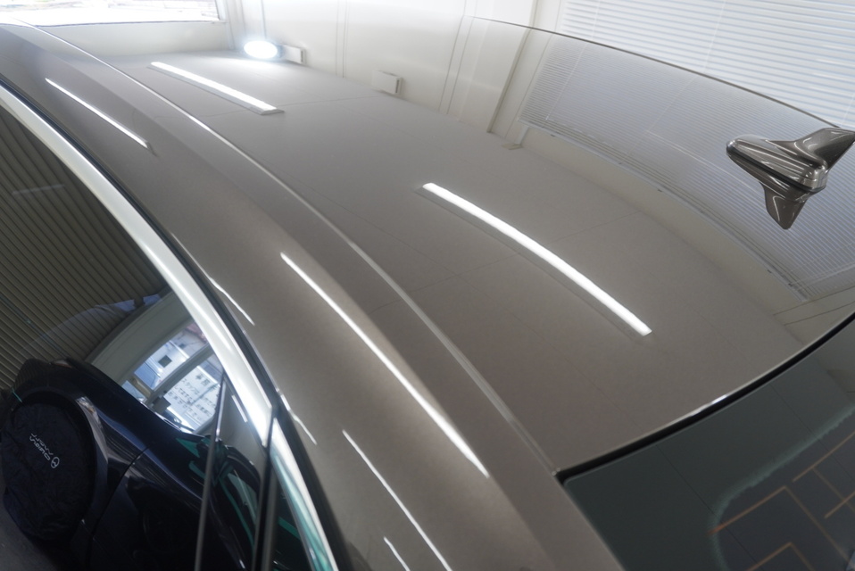 施工後　アウディA4(グレー)　ルーフ面