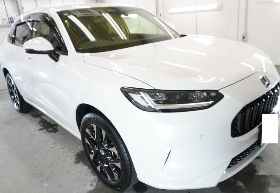 施工後　ホンダ　ZRV（ホワイト）車全体