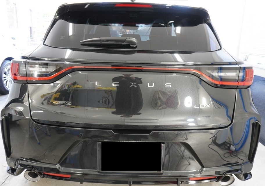 施工後　レクサスLBX(ブラック）　リア