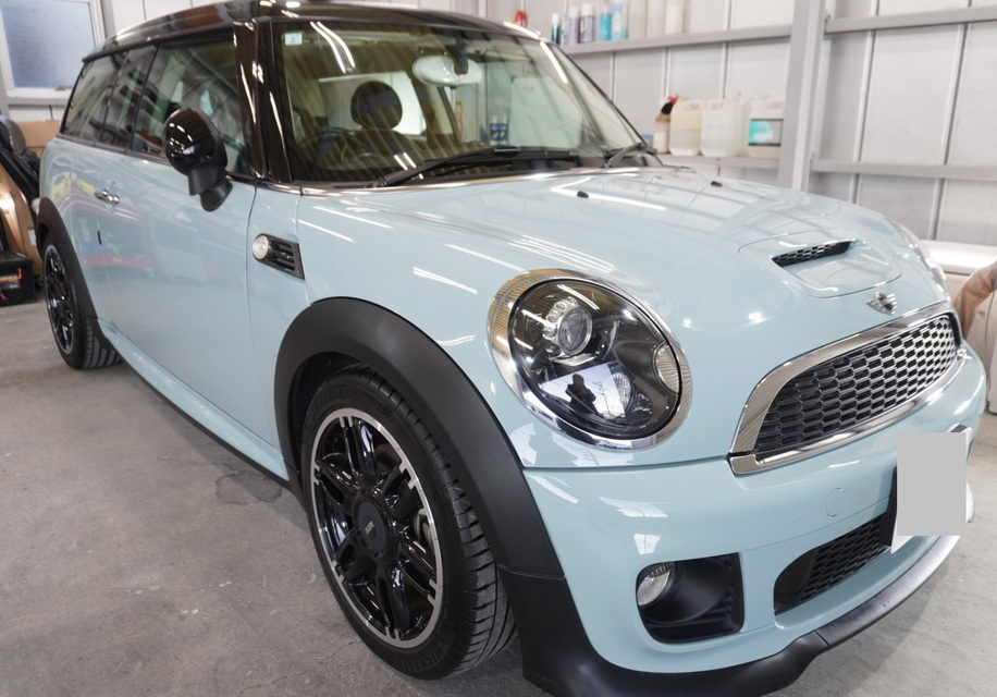 施工後　ミニクーパーS（水色×ブラック）　車全体
