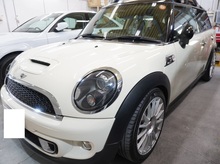 施工後　ミニクーパーS（ホワイト×ブラック）　車全体