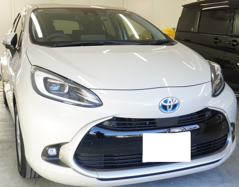 施工後　トヨタ　アクア（ベージュ）　車全体
