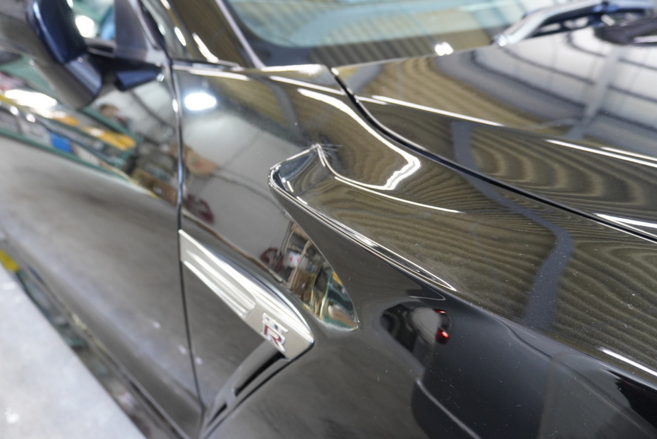 施工後　日産GTR35(ブラック）　サイドアップ